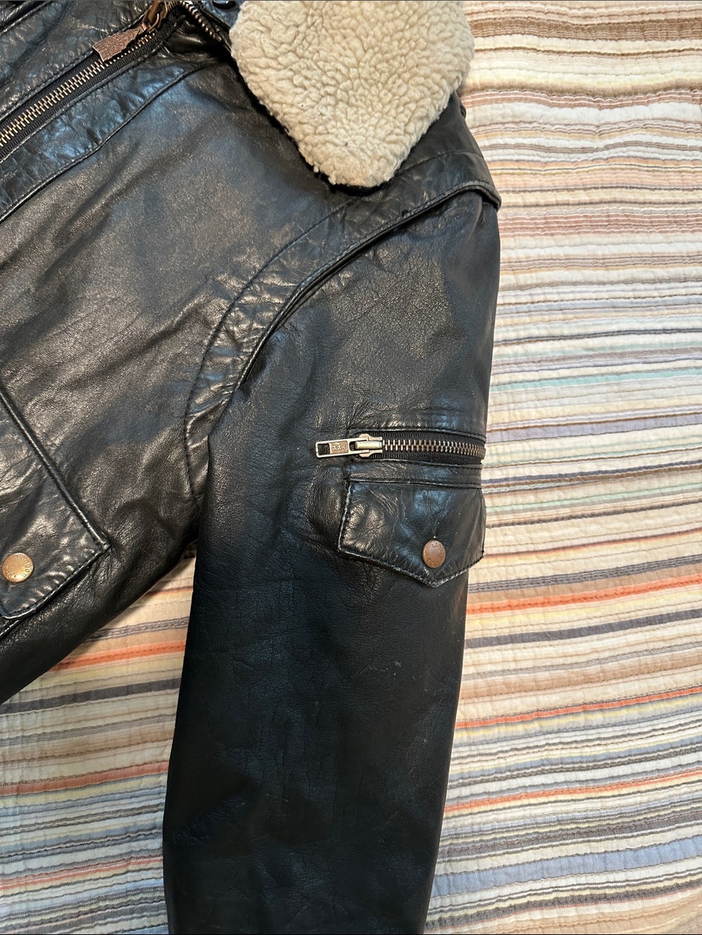 Vintage 1980’s Boys London Fog Black Real Leather Bomber Jacket Sherpa Collar - Picture 12 of 16